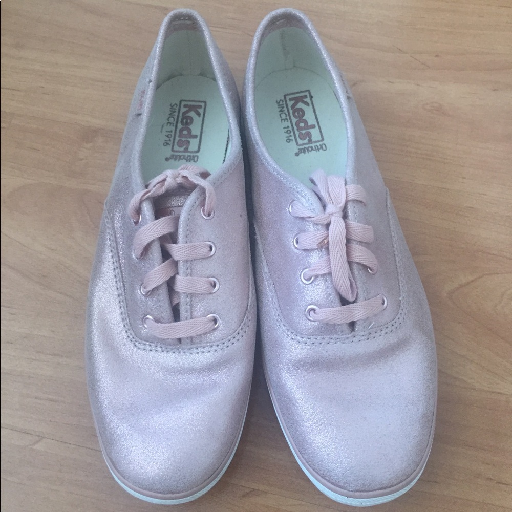 Pink sparkly keds